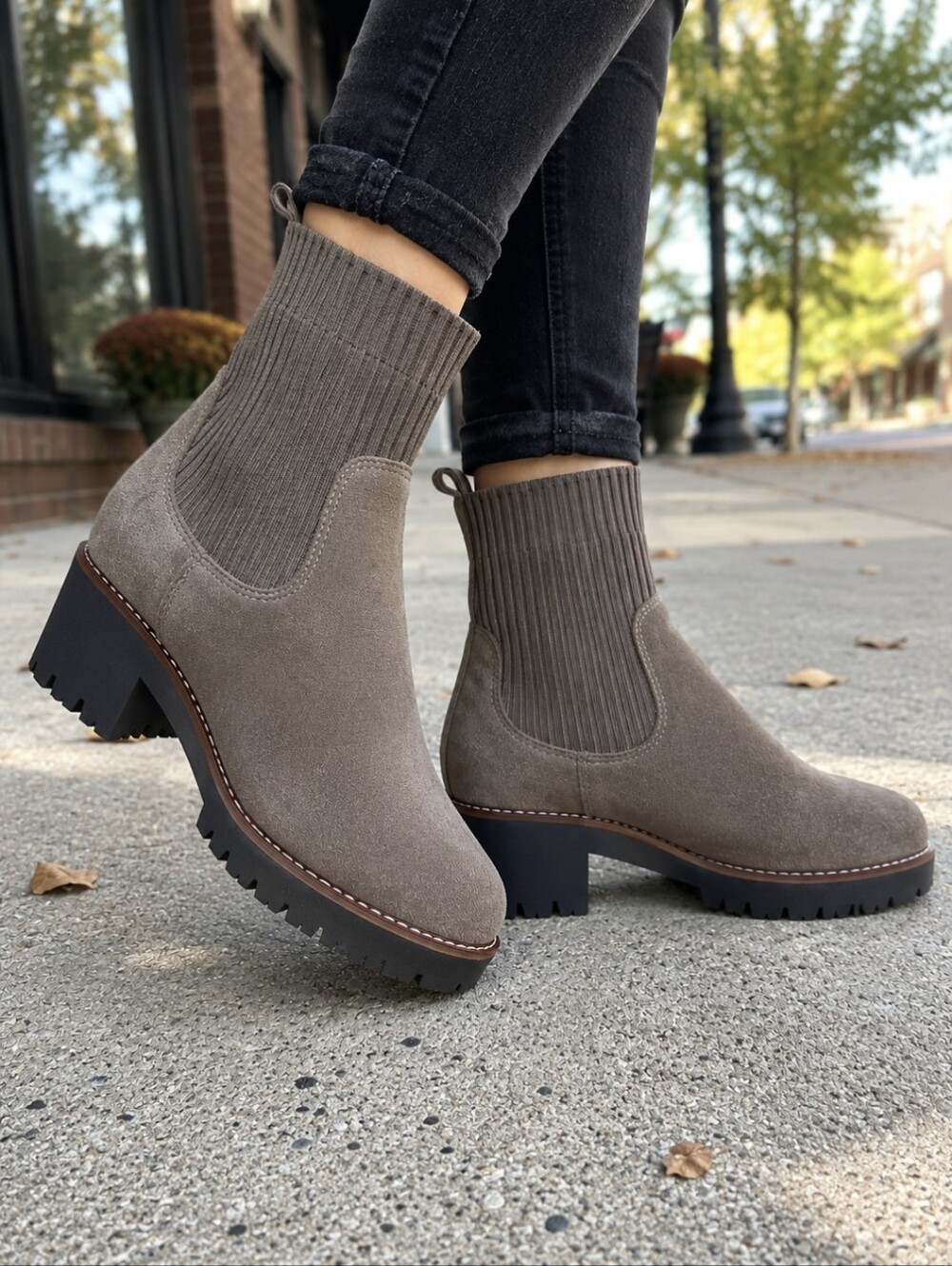 Blondo Bexeridex Waterproof Suede Knit Sock Ankle Boots Taupe Women's 8.5